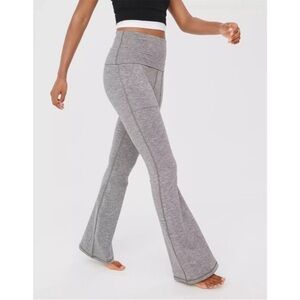 NWT Offline by Aerie The Hugger Flare High Waisted Flare Leggings
